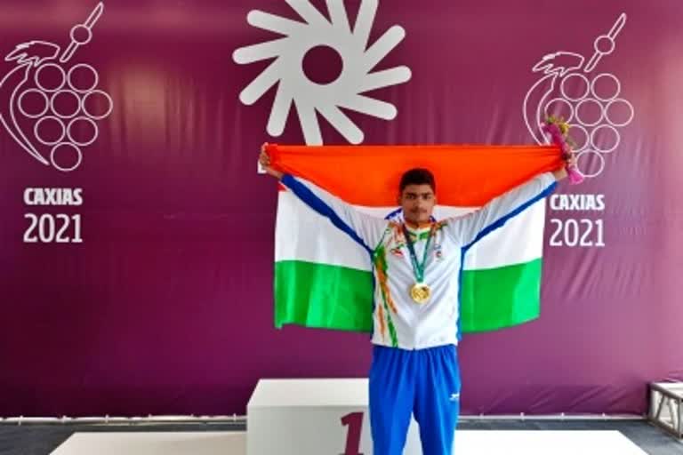 Deaflympics  अभिनव देशवाल  abhinav deshwal won gold  pistol  अभिनव देशवाल ने स्वर्ण पदक जीता  10 मीटर एयर पिस्टल  Sports News  खेल समाचार