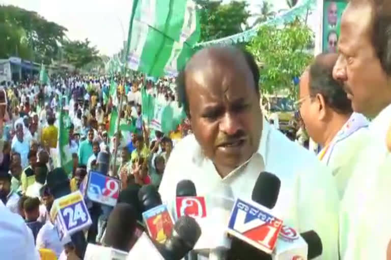 H. D. Kumaraswamy reaction about Araga Jnanendra statement