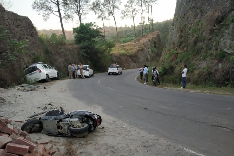 accident on Pakka Bharo Bypass Road