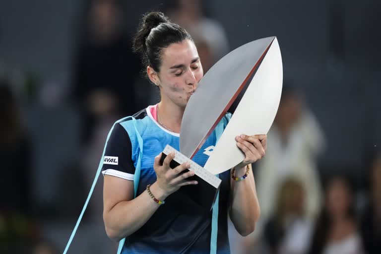 Madrid Open 2022  Ons Jabeu first Arab woman to win WTA 1000 title  Ons Jabeu vs Jessica Pegula  മാഡ്രിഡ് ഓപ്പണ്‍ ടെന്നീസ് ടൂര്‍ണമെന്‍റ്  ഒന്‍സ് ജാബ്യുര്‍  മാഡ്രിഡ് ഓപ്പണ്‍ കിരീടം ടുണീഷ്യന്‍ താരം ഒന്‍സ് ജാബ്യുര്‍