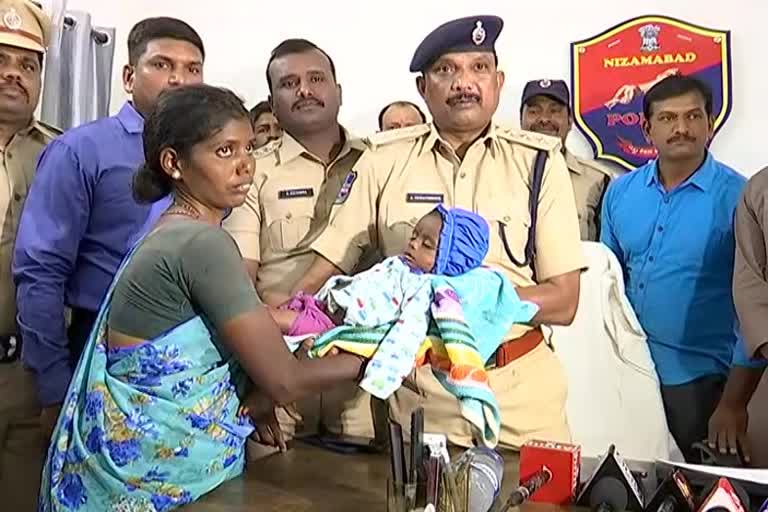 child kidnap in nizamabad