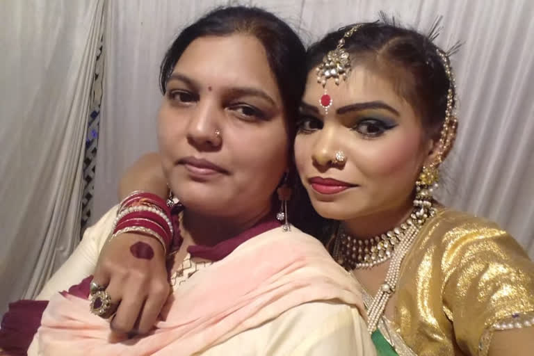 Jabalpur mother made her daughter best dancer