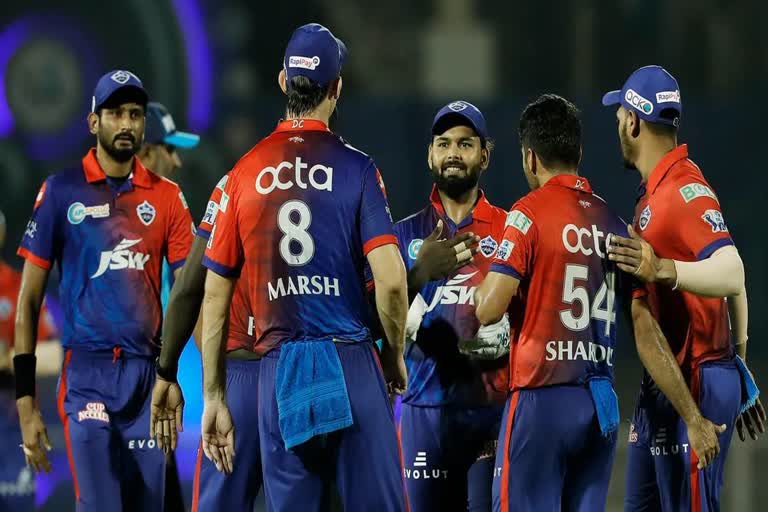 DC players into isolation, DC net bowler test COVID positive, Covid in Delhi Capitals, Delhi Capitals news