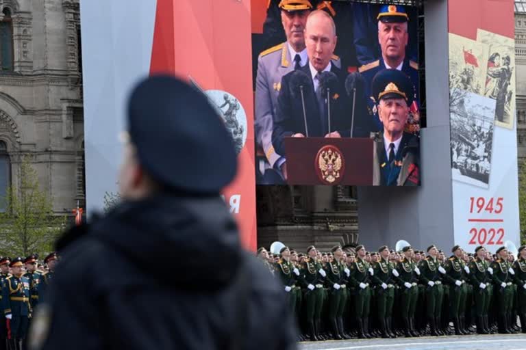 putin  putin speech  putin blames west  putin victory day speech  ukraine russia war  പുടിന്‍റെ വിജയ ദിന പ്രസംഗം  റഷ്യ യുക്രൈന്‍ യുദ്ധം  റഷ്യ പാശ്ചാത്യ രാജ്യങ്ങളെ കുറ്റപ്പെടുത്തുന്നു