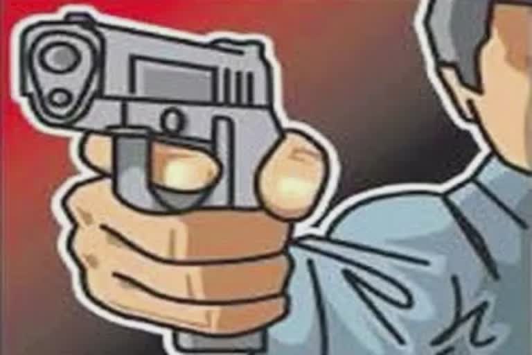 Robbery In Bharuch : સીસીટીવીમાં કેદ રિવોલ્વરની અણીએ લૂંટની ઘટના