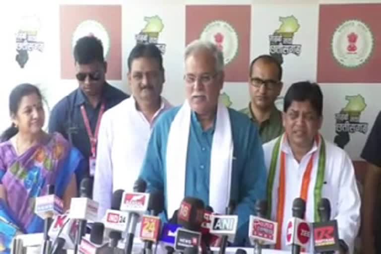 CM Bhupesh targets Raman on viral video