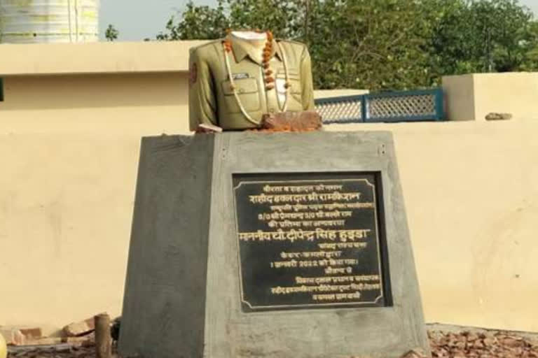 The statue of the martyr jawan was vandalized