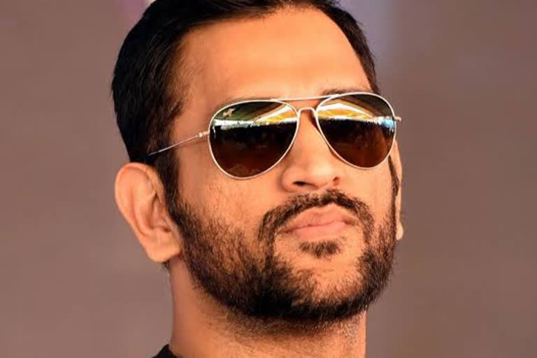 Dhoni