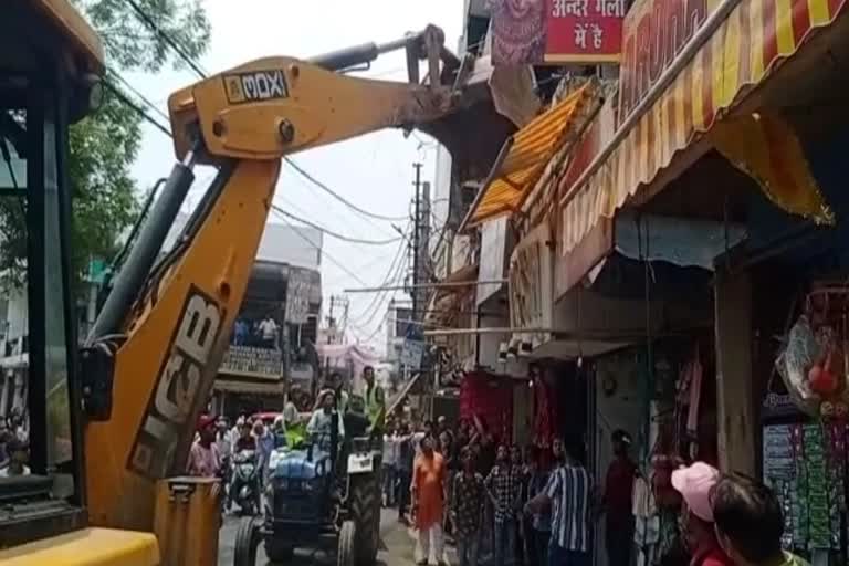 Encroachment removed in Roorkee and Rishikesh