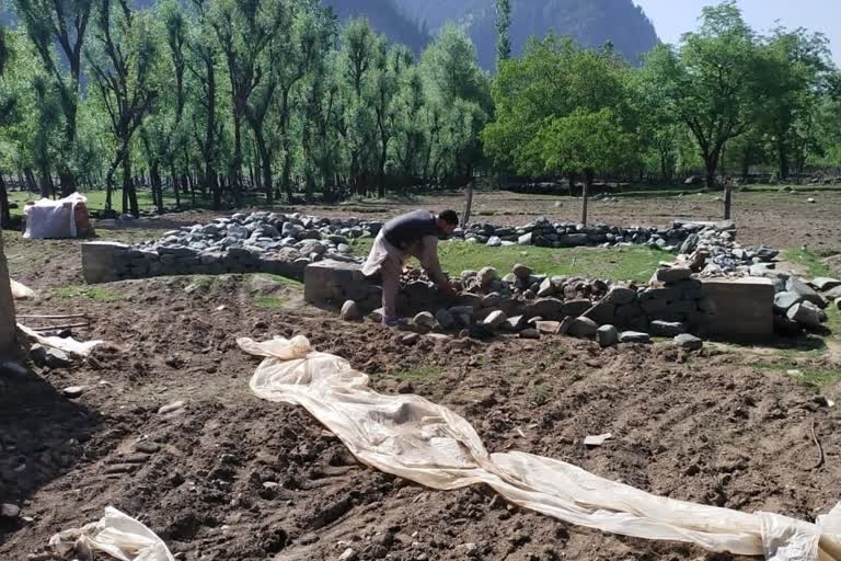 State Land Retrieved In Kokernag: تجاوزات کے خلاف کارروائی، بازیاب کی گئی اراضی اسکول کے سپرد