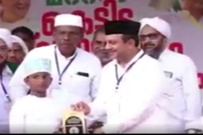 Kerala Muslim scholar chides event organisers for inviting girl on stage, draws flak