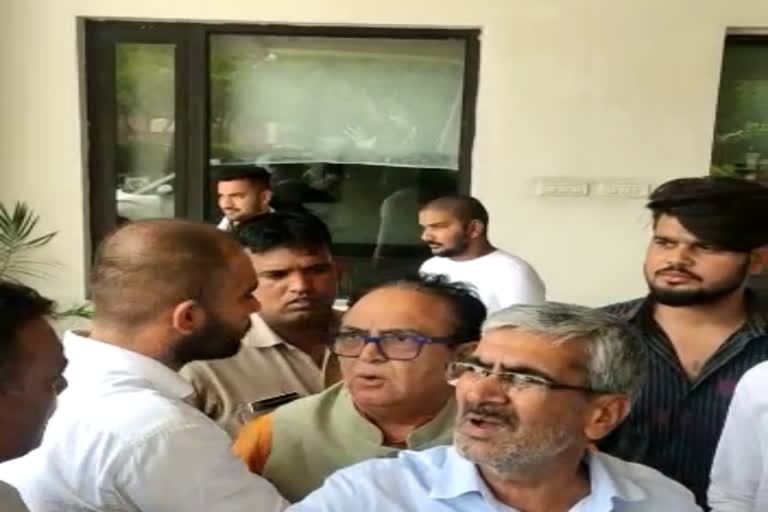 Captain Ajay Yadav abused Hooda supporter