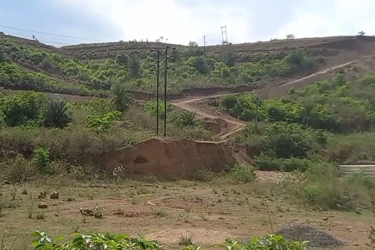 one kilometer long tunnel in Sahibganj