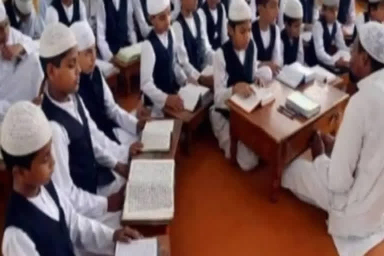 Mandatory national anthem before classes in UP madrasas starting tommorow