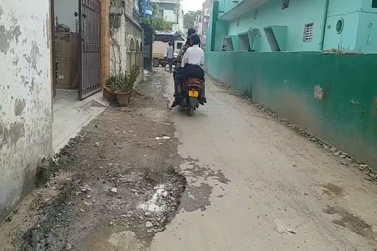 Roads dug for drinking water