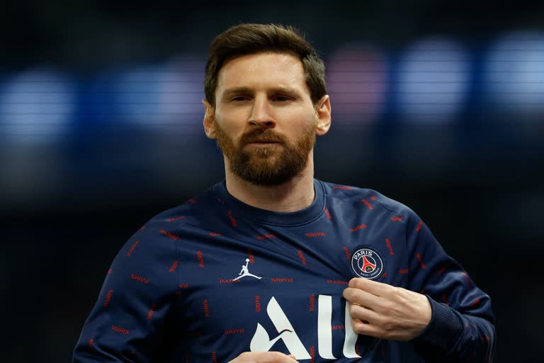 Lionel Messi Is World’s Highest-Paid Athlete of 2022  Forbes  Messi tops Forbes' highest-paid athletes list  പണക്കൊഴുപ്പിലും മെസി തന്നെ രാജാവ്  ഫോബ്‌സ് മാസിക  ഫോബ്‌സ് ലോകത്ത് ഏറ്റവു വരുമാനമുള്ള കായിതതാരങ്ങളുടെ പട്ടിക  ഫോബ്‌സ് പട്ടിക  ലയണൽ മെസി  ലയണൽ മെസി ഫോബ്‌സ്  വിരാട് കോലി