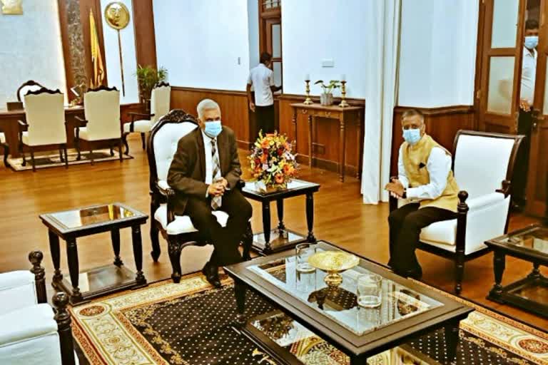 Indian High Commissioner meets the new PM of Sri Lanka