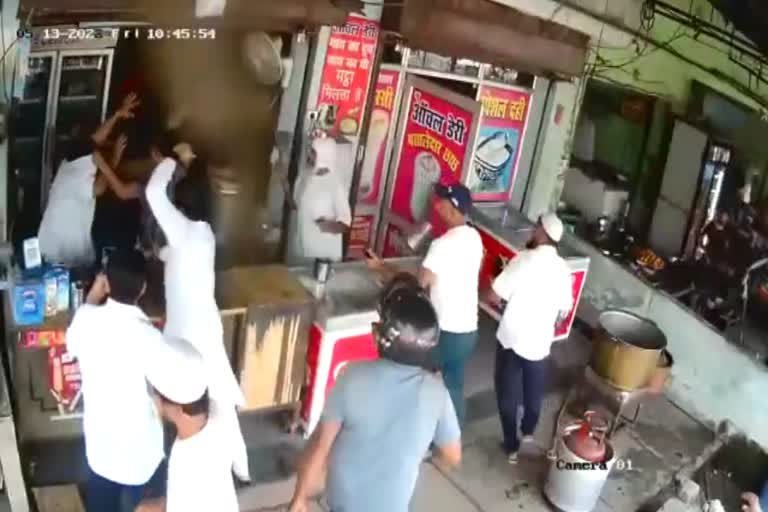 assault with Dairy operator in Roorkee