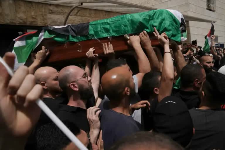 Violence erupts at Shireen Abu Akleh's funeral