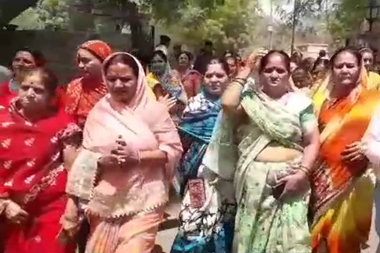 Women protest against arrest of innocents after Jalory Gate incident