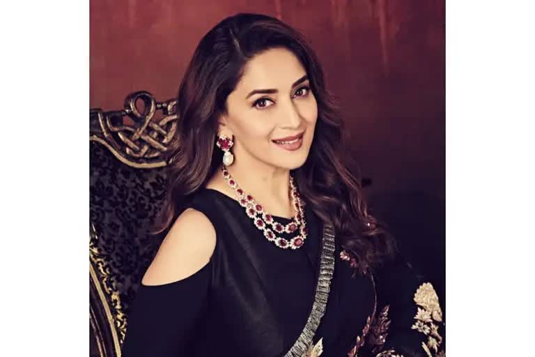 Happy Birthday Madhuri : ધક-ધક ગર્લ માધુરીના 55માં જન્મદિન નિમિત્તે 'અબોધ'થી લઇને 'કલંક' સુધીની ફિલ્મી સફર....