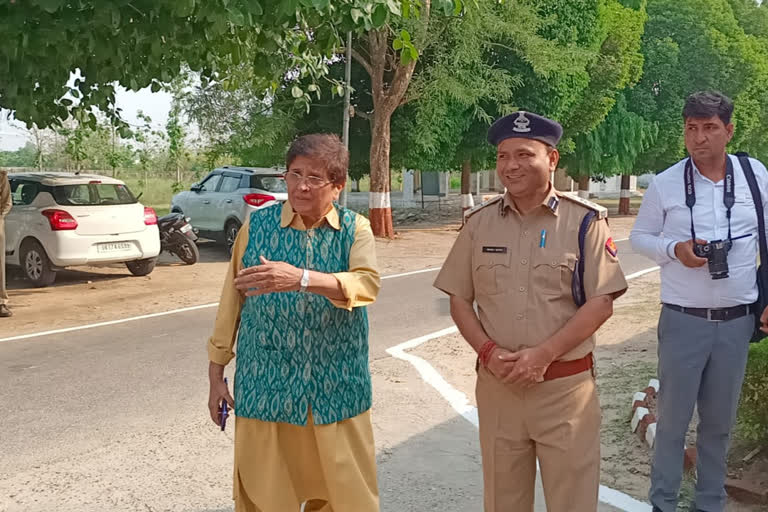 Kiran Bedi inspects Roshanabad jail in Haridwar