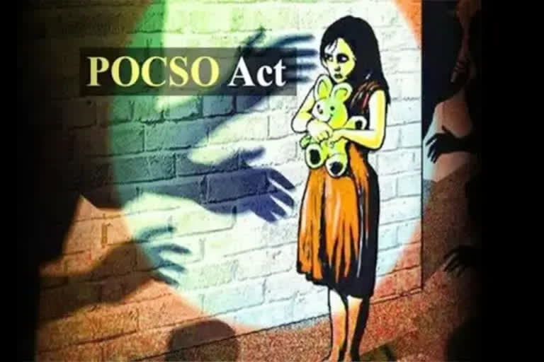 Woman's paramour held for raping and impregnating her minor daughter