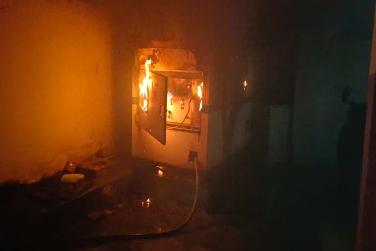 fire-breaks-out-in-generator-of-apartment-in-dhanbad