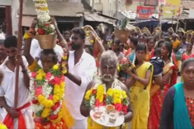 சித்திரை பொங்கல் விழா; பால்குடம் எடுத்து சாமியாடிய பக்தர்கள்