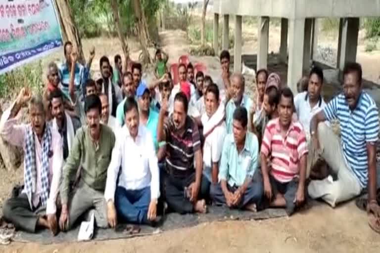 Protest in Balasore for Train stopage in bangara