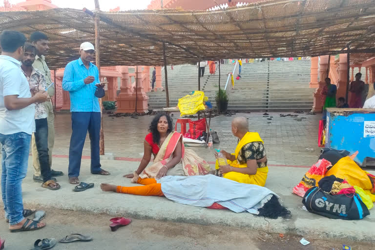 Yadadri: Girl drowns and dies in Pushakrini; body shifted in garbage cart due to temple management negligence