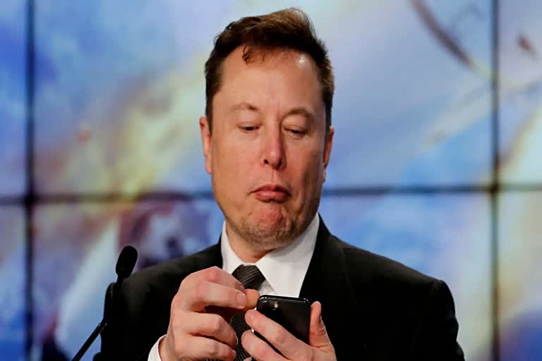 Elon Musk buys Twitter