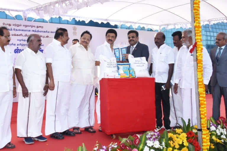 TN CM flags off Rs 45 crore worth relief supplies to Lanka