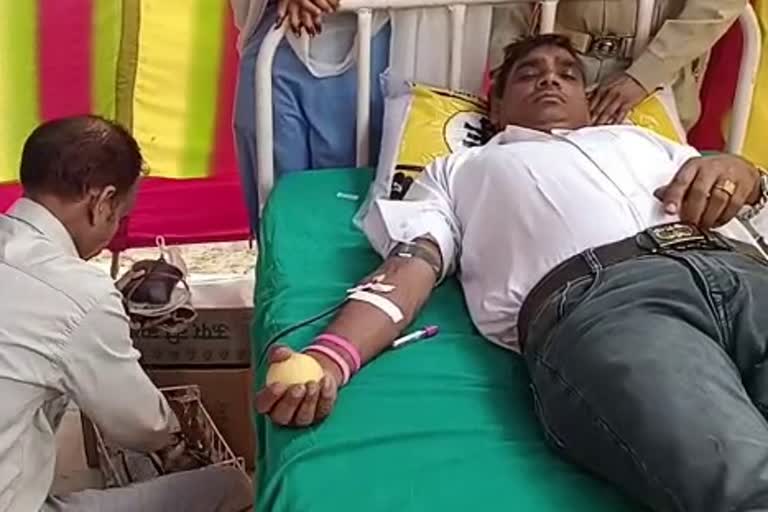 Blood Donation Camp in Ramban: معروف سیاحتی مقام پٹنی ٹاپ پر عطیہ خون کیمپ منعقد