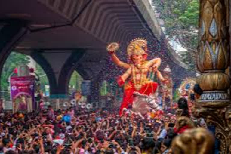 mulund court acquits two accused of noise pollution during ganesh immersion procession