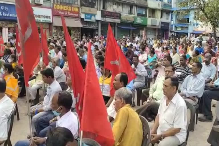 left-front-agitation-against-dmcs-decision-to-change-road-name-from-lenin-to-lata-mangeshkar