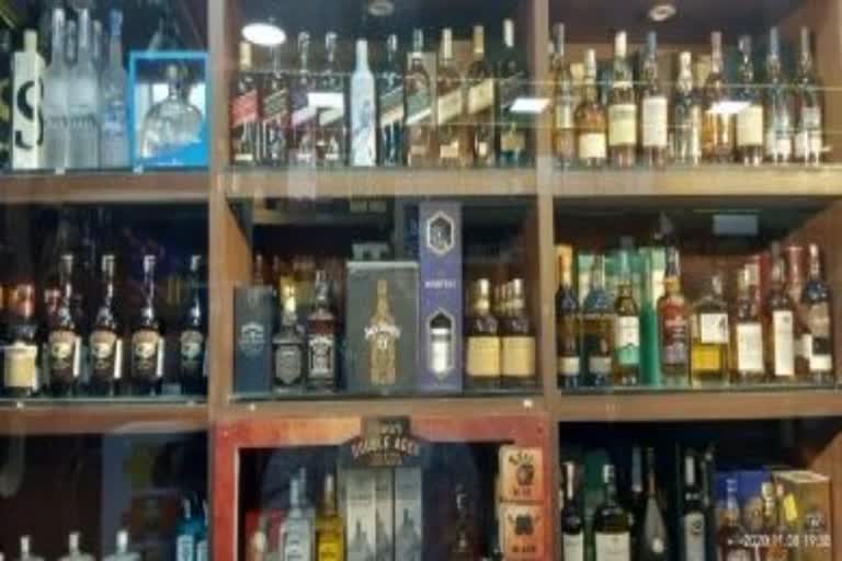 Telangana govt hikes liquor prices