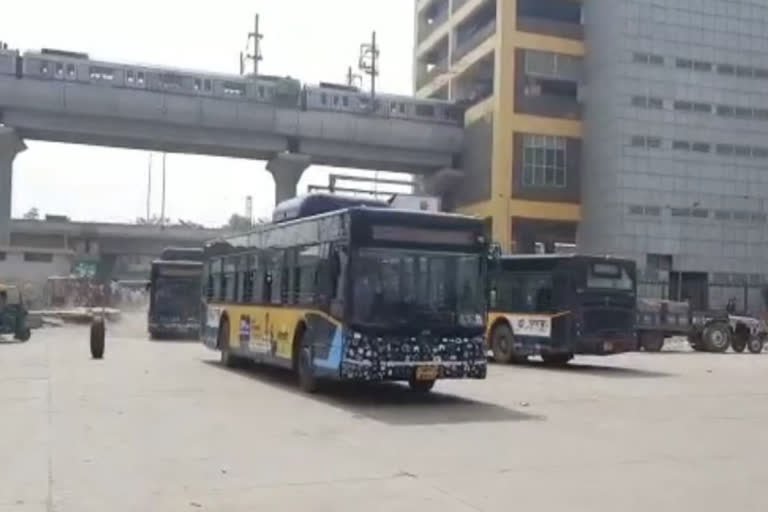 IIT Bombay prof sets on solar bus journey to create awareness on renewable energy