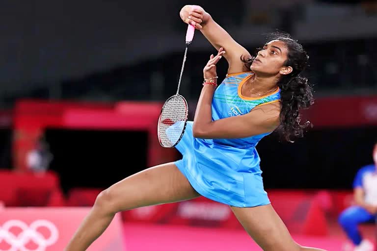 Thailand Open 2022  Thailand Open  Sindhu reaches quarter-finals  Srikanth dropped in Thailand Open  Sports News  थाईलैंड ओपन 2022  पी.वी सिंधु  PV Sindhu  Kidambi Srikanth  किदांबी श्रीकांत