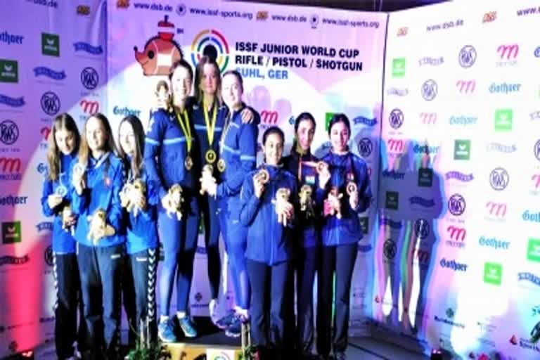 Skeet women's team  Skeet women's team won bronze medal  Suhal Junior World Cup  सुहल जूनियर विश्व कप  स्कीट महिला टीम  कांस्य पदक  स्कीट महिला टीम ने जीता कांस्य पदक