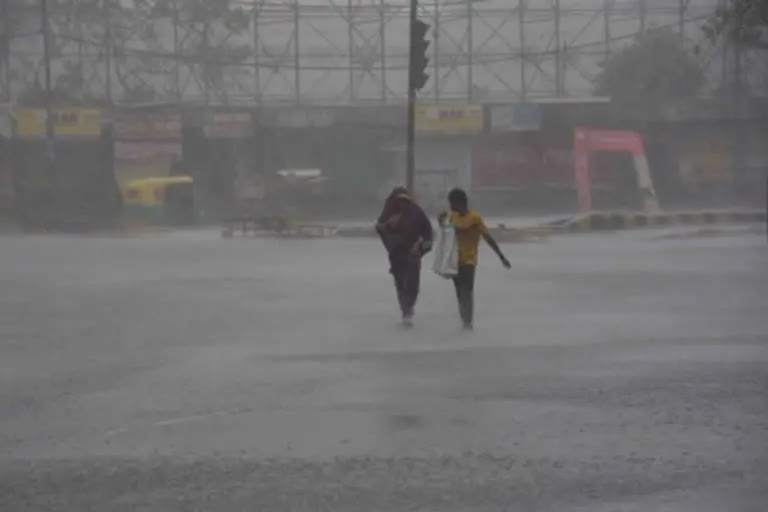 Rain continues to lash Bengaluru