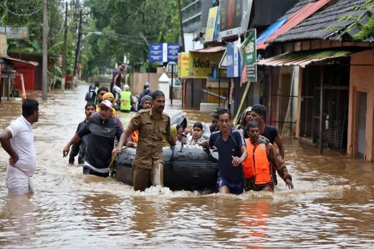 kerala rain updates  kerala weather news  സംസ്ഥാനത്ത് അഞ്ച് ദിവസം കൂടി മഴയ്ക്ക് സാധ്യത  കേരളം മഴ മുന്നറിയിപ്പ്  സംസ്ഥാനത്ത് മഴ ശക്തം  കേരളത്തിൽ ആറ് ജില്ലകളിൽ യെല്ലോ അലർട്ട്  yellow alert in six districts of kerala  മഴ പുതിയ വാർത്ത  കാലാവസ്ഥ വാർത്ത