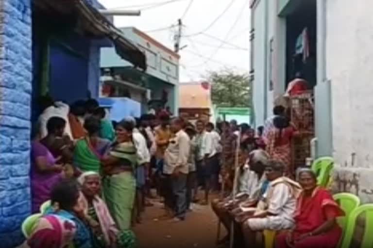 Electric shock in pond  Electric shock in pond Four children died  കുളിക്കാനിറങ്ങിയ നാല് വിദ്യാര്‍ഥികള്‍ മുങ്ങി മരിച്ചു  നാല് വിദ്യാര്‍ഥികള്‍ ഷോക്കേറ്റ് മരിച്ചു