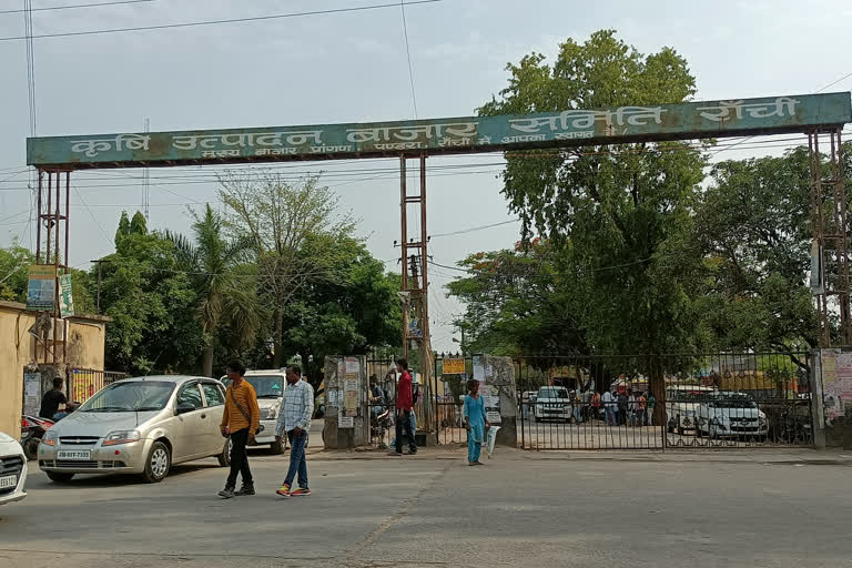 opposing market fee increase traders agitation in jharkhand