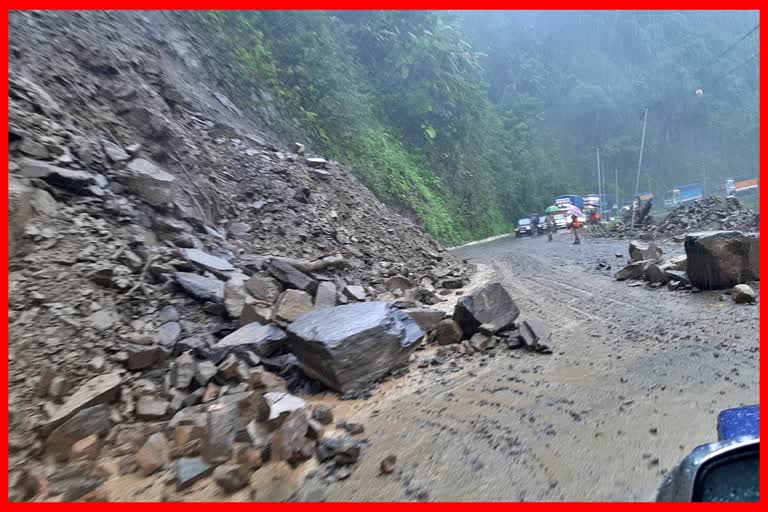 landslides-triggered-by-heavy-rainfall-in-arunachal-pradesh