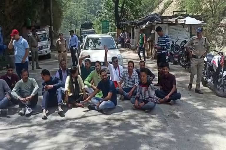 Kund-Chopta-Badrinath Highway could not open even after 10 days