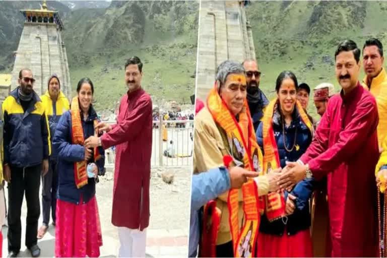 Badminton player Saina Nehwal reached kedarnath