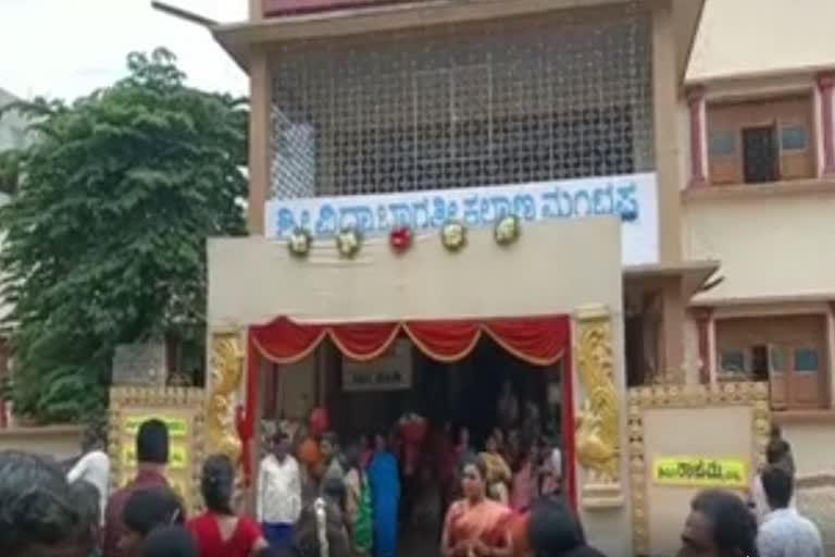 bride refuses to marry during marriage  Drama to marry a neighbor next door  bride groom marriage  വിവാഹത്തിൽ നിന്ന് പിന്മാറി വധു  വിവാഹം ചെയ്യാൻ വിസമ്മതിച്ച് പെൺകുട്ടി