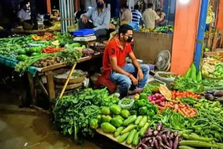 Market price, Karnataka market rate, Karnataka hopcoms rate, Vegetable rate today,  Bangalore hopcoms rate today, ಮಾರಕಟ್ಟೆ ಬೆಲೆ, ಕರ್ನಾಟಕ ಮಾರುಕಟ್ಟೆ ಬೆಲೆ, ಕರ್ನಾಟಕ ತರಕಾರಿ ದರ, ಬೆಂಗಳೂರಿನಲ್ಲಿ ಇಂದಿನ ತರಕಾರಿ ದರ, ಇಂದಿನ ಕಾಯಿಪಲ್ಲೆ ದರ,