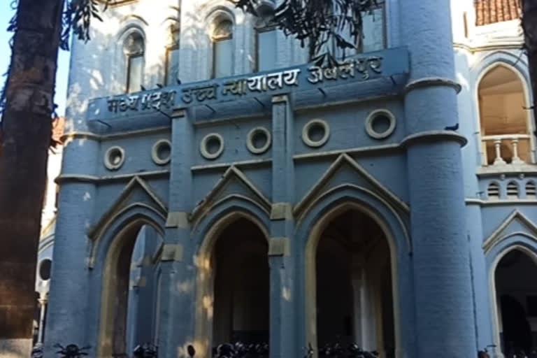 High Court stayed and issue notice to officers